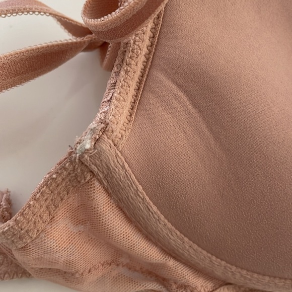 32B Victoria’s Secret Dream Angels Plunge Demi Smooth and Lace -cream, underwire - Picture 12 of 12